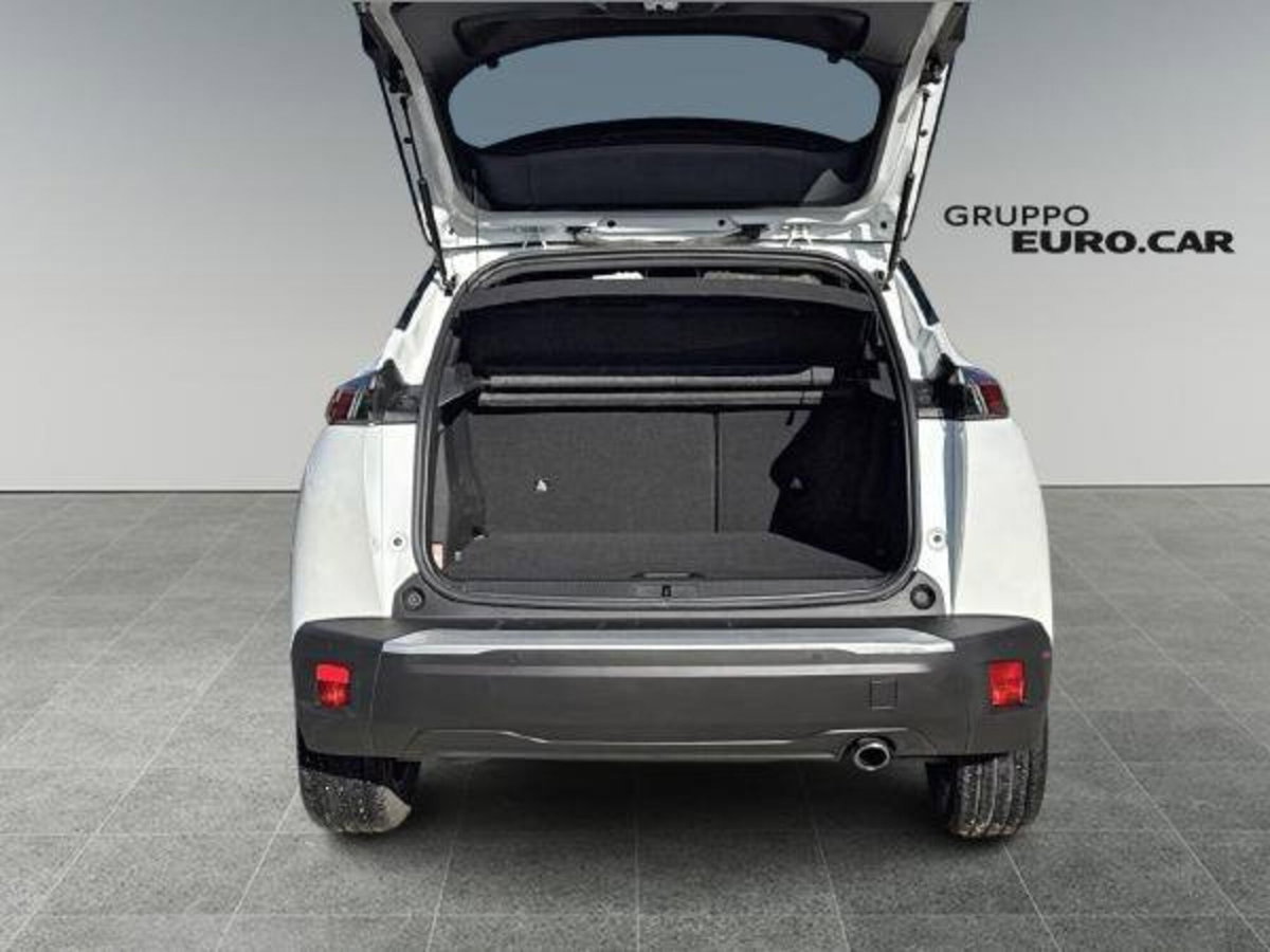 Peugeot 2008 BlueHDi 130 S&S EAT8 GT Pack (5)