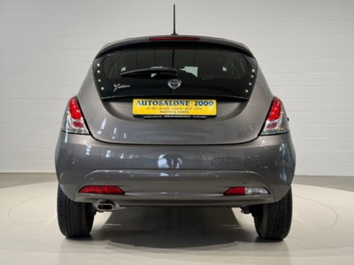 Lancia Ypsilon 1.2 69 CV 5 porte GPL Ecochic Gold (4)