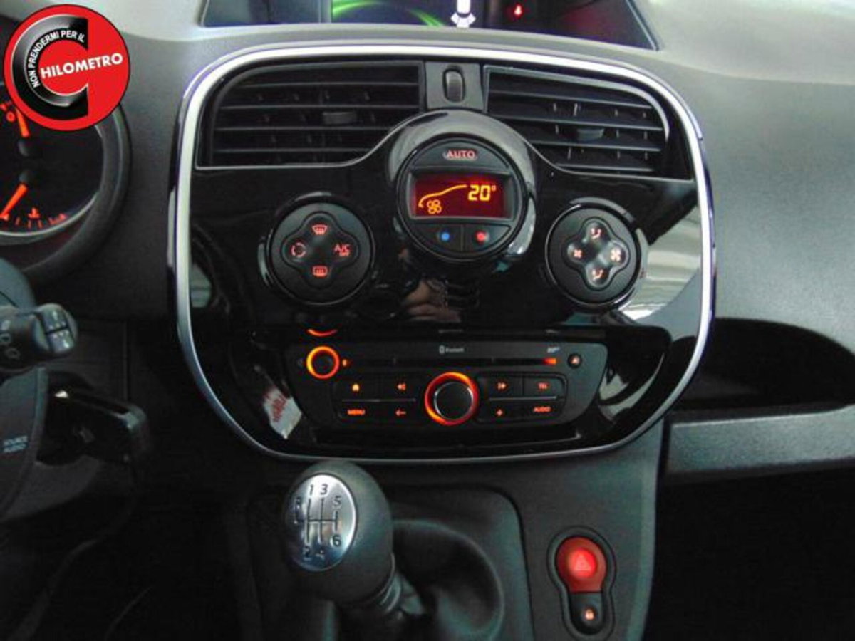 Renault Kangoo 1.5 blue dci Equilibre 95cv (11)