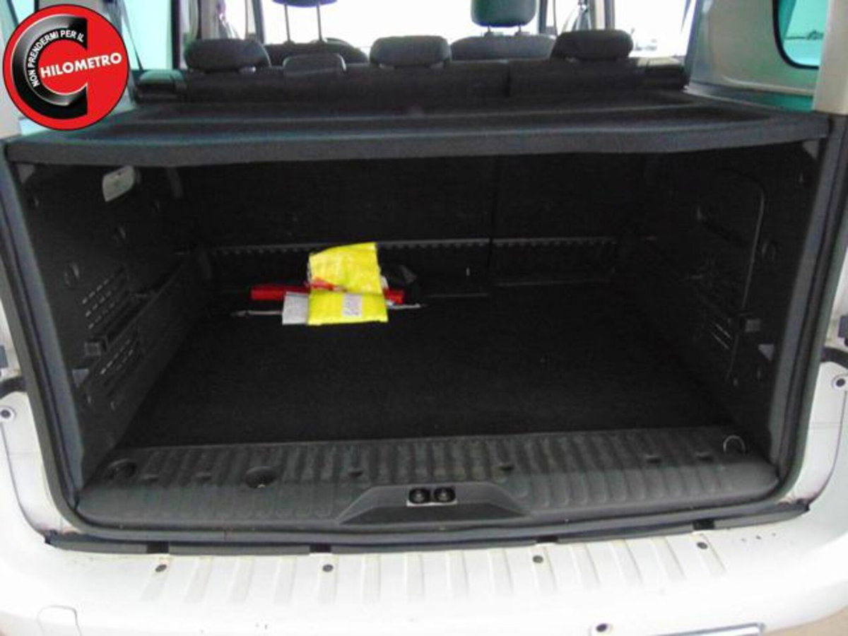 Renault Kangoo 1.5 blue dci Equilibre 95cv (7)