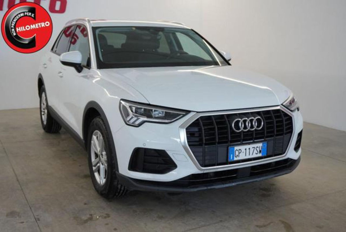 Audi Q3 35 TDI quattro S tronic Business (2)
