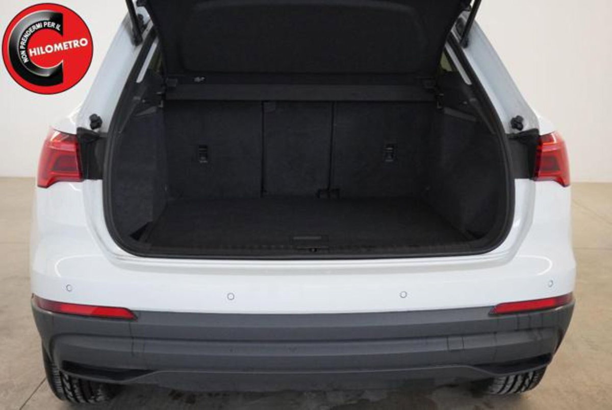 Audi Q3 35 TDI quattro S tronic Business (6)