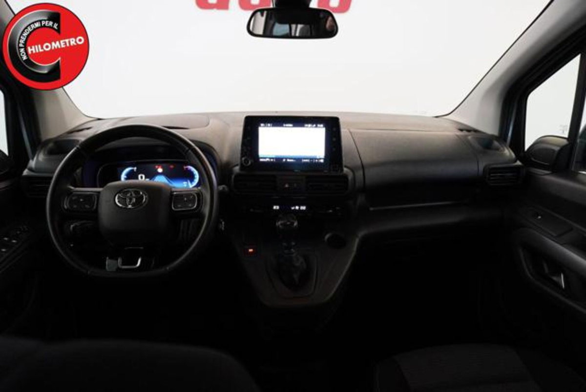 Toyota Proace City Verso City Verso 1.5D 130 CV S&S Long D Executive (11)