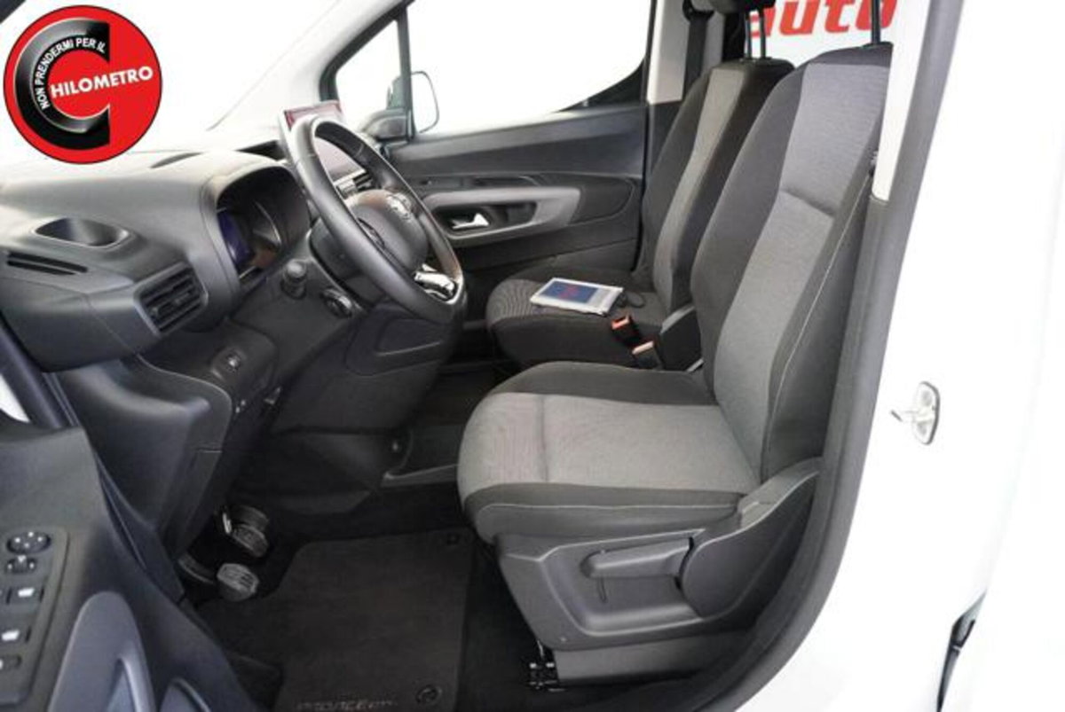 Toyota Proace City Verso City Verso 1.5D 130 CV S&S Long D Executive (7)