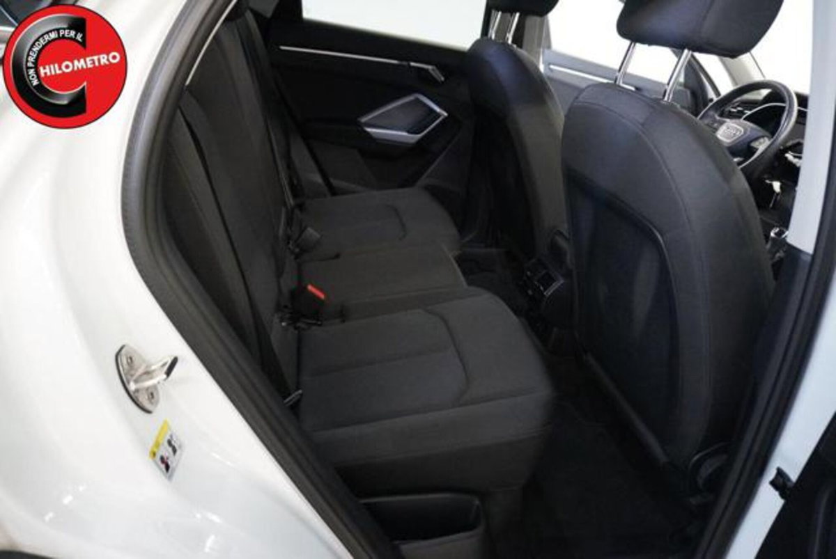Audi Q3 Sportback 35 TDI quattro S tronic Business Plus (11)