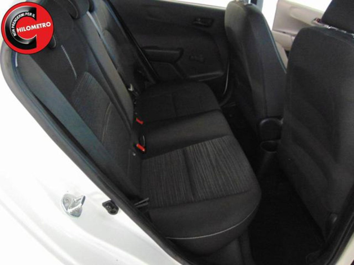 Kia Picanto 1.0 12V 5 porte Active (7)