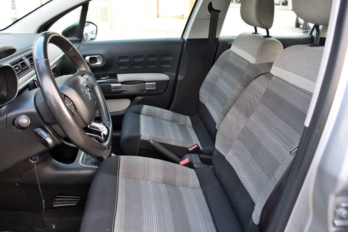 Citroen C3 BlueHDi 75 S&S Shine (8)
