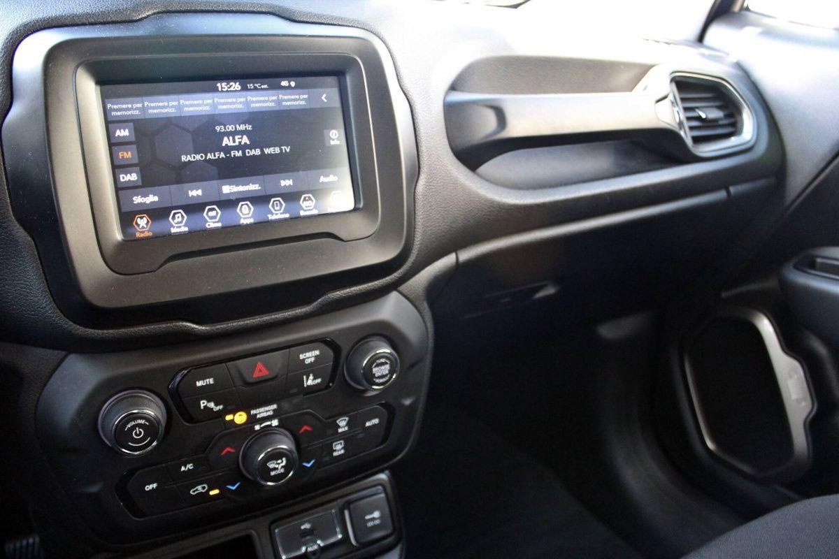 Jeep Renegade 1.6 Mjt 130 CV S (12)
