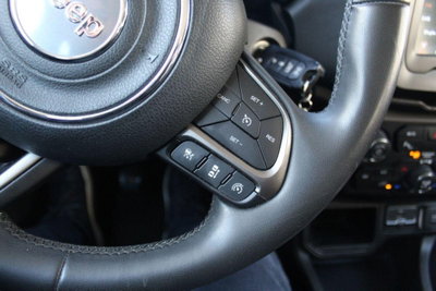 Jeep Renegade 1.6 Mjt 130 CV S (17)