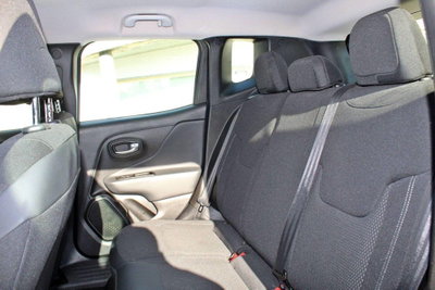 Jeep Renegade 1.6 Mjt 130 CV S (18)