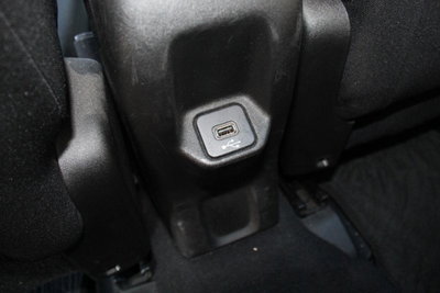 Jeep Renegade 1.6 Mjt 130 CV S (20)