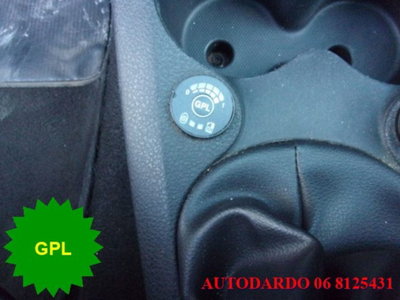 Dacia Logan MCV 0.9 TCe 12V 90CV TurboGPL Start&Stop Ambiance (2)