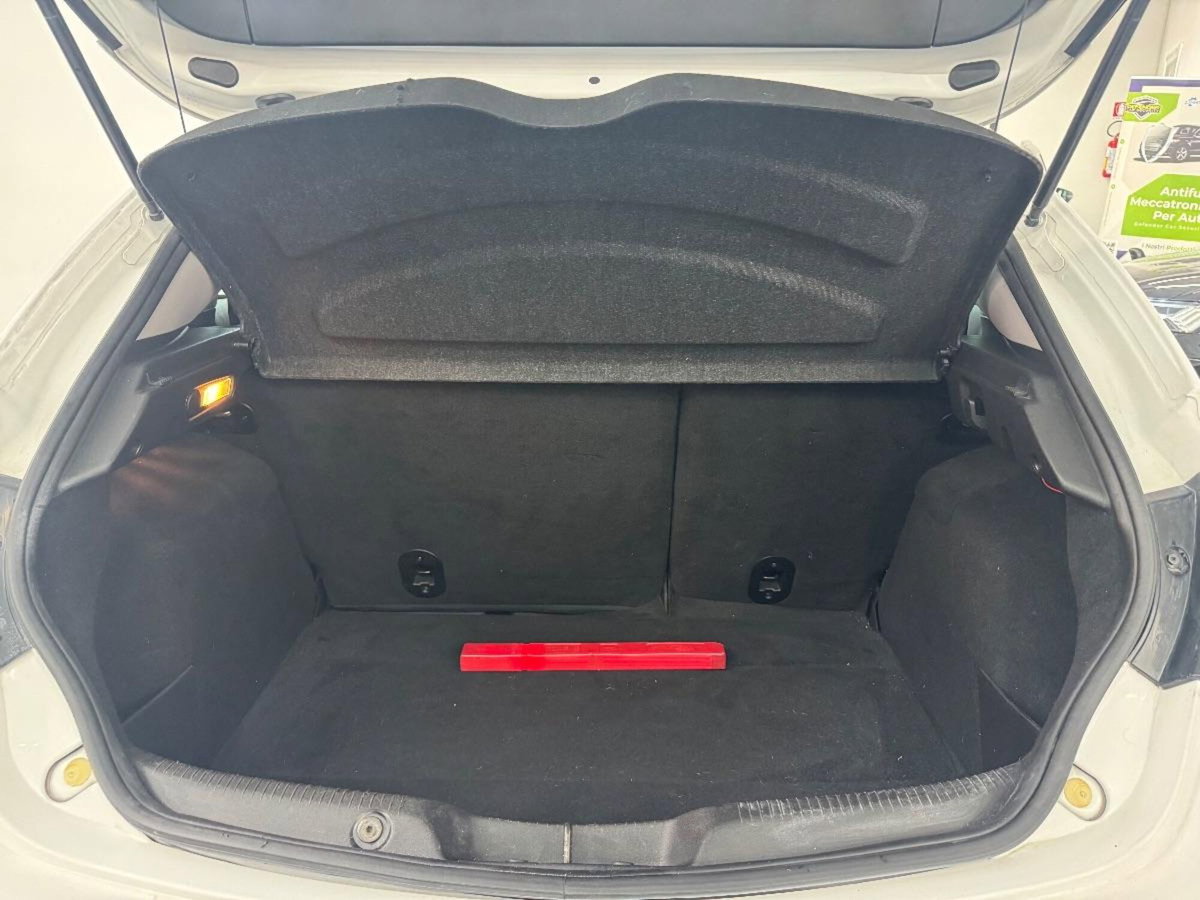 Alfa Romeo Giulietta 1.6 JTDm Super 120cv tct (17)