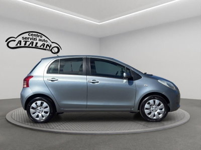 Toyota Yaris 16V cat 5 porte Sol (6)