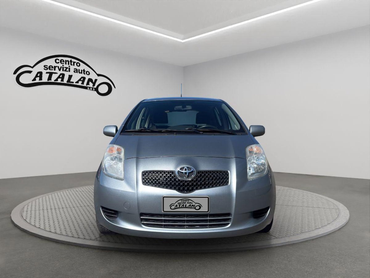 Toyota Yaris 16V cat 5 porte Sol (7)