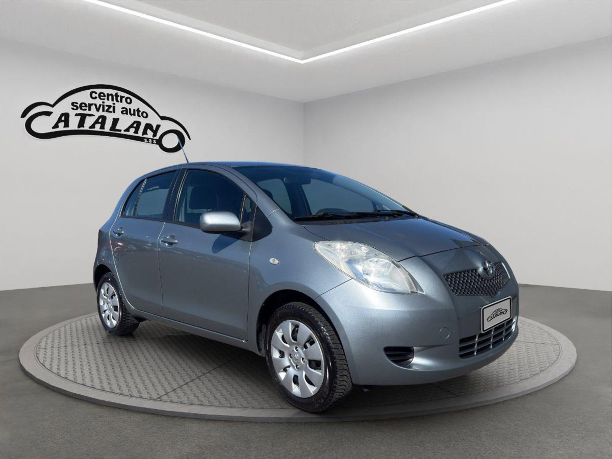 Toyota Yaris 16V cat 5 porte Sol (8)