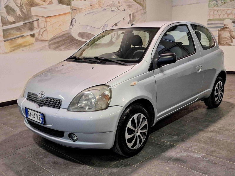 Toyota Yaris 16V cat 3 porte Luna