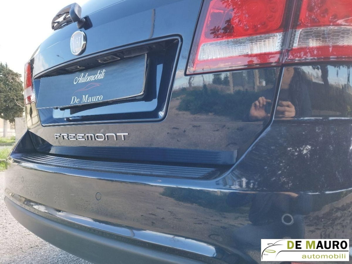 Fiat Freemont 2.0 Multijet 140 CV Urban (15)