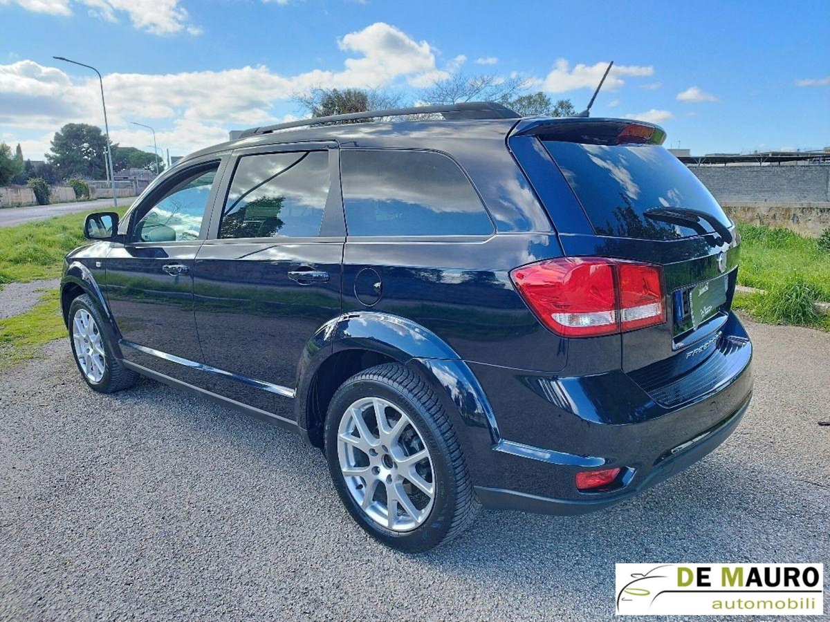 Fiat Freemont 2.0 Multijet 140 CV Urban (16)