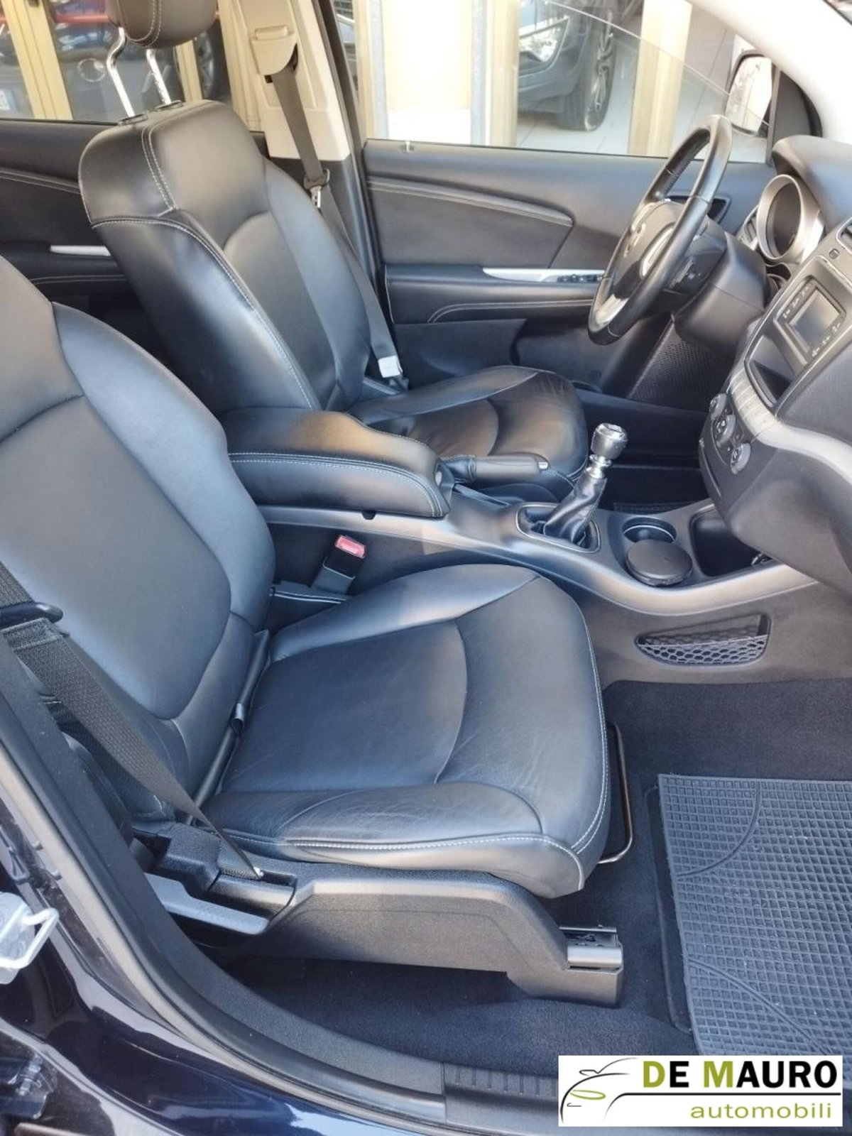 Fiat Freemont 2.0 Multijet 140 CV Urban (9)