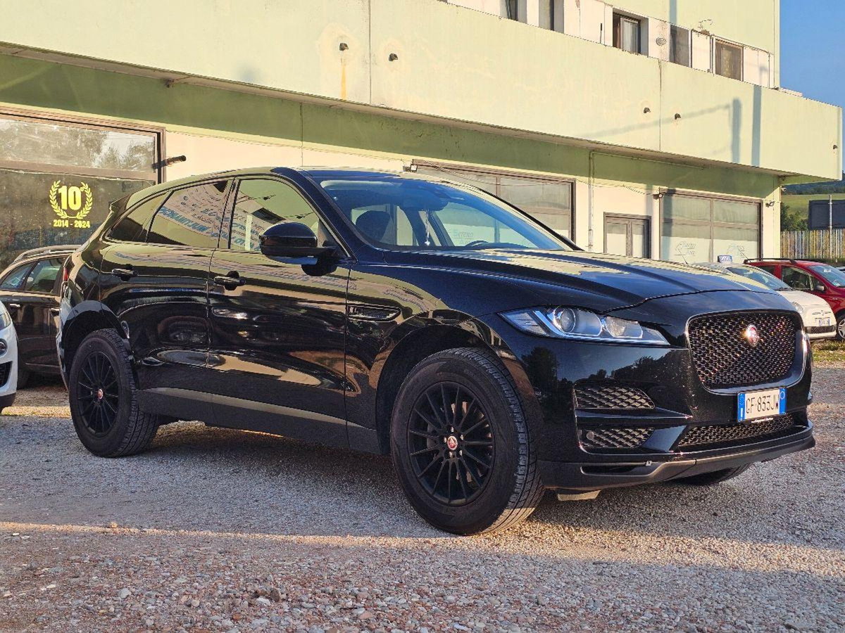 Jaguar F-Pace 2.0 D 180 CV Portfolio (12)