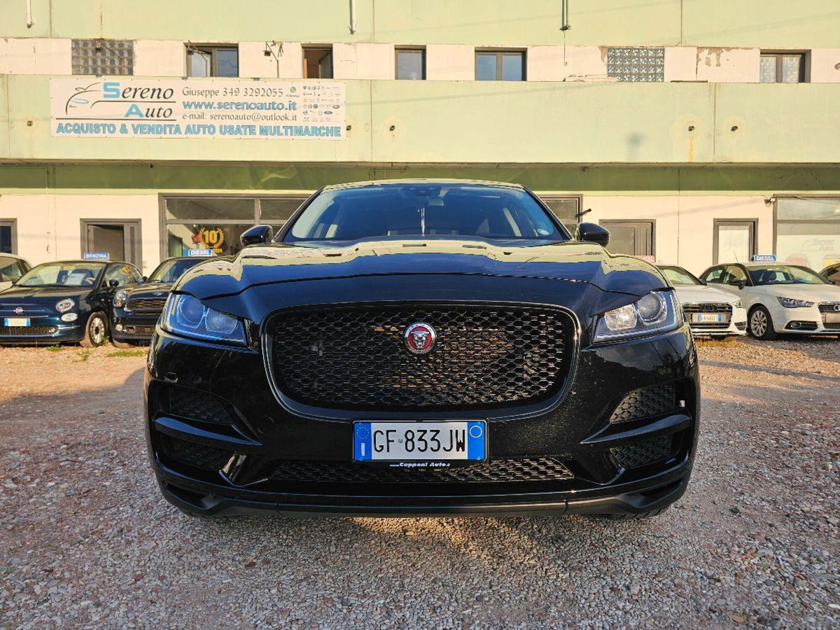 Jaguar F-Pace 2.0 D 180 CV Portfolio (2)