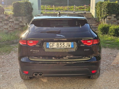 Jaguar F-Pace 2.0 D 180 CV Portfolio (7)