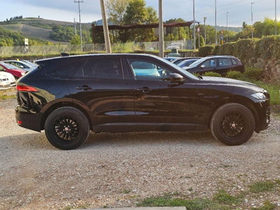 Jaguar F-Pace 2.0 D 180 CV Portfolio (9)