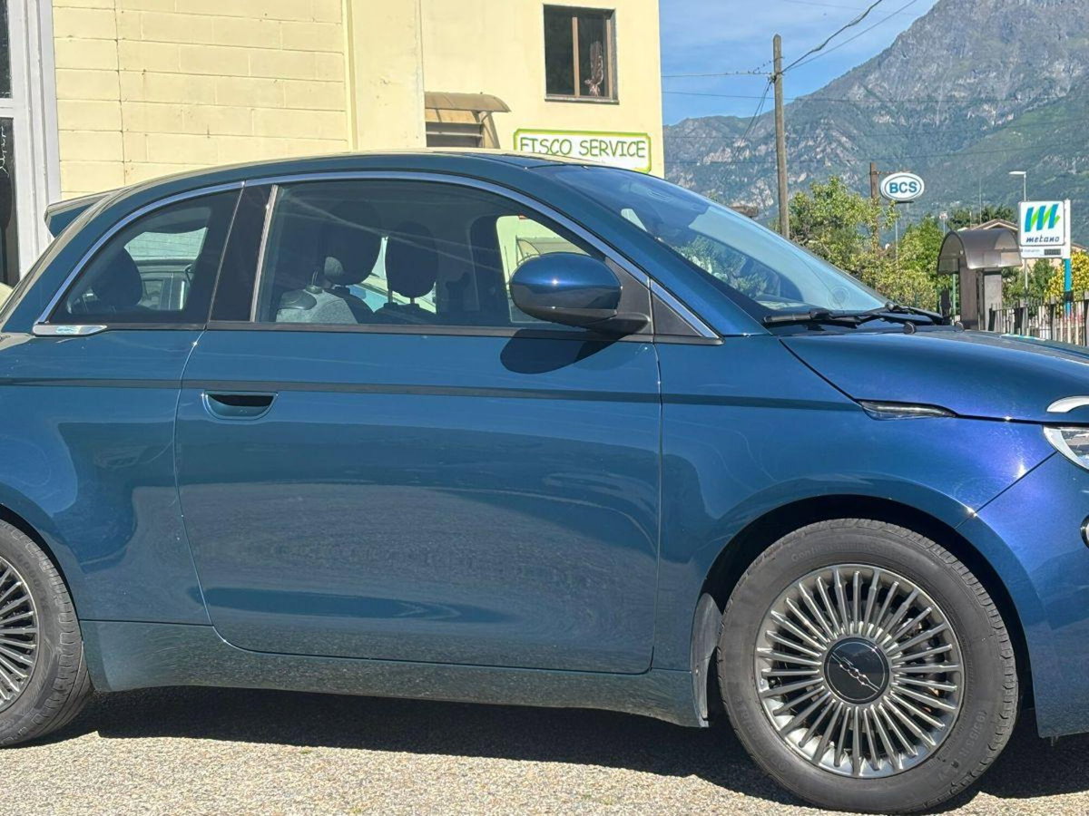 Fiat 500 Cabrio e Cabrio 42 kWh La Prima II (4)