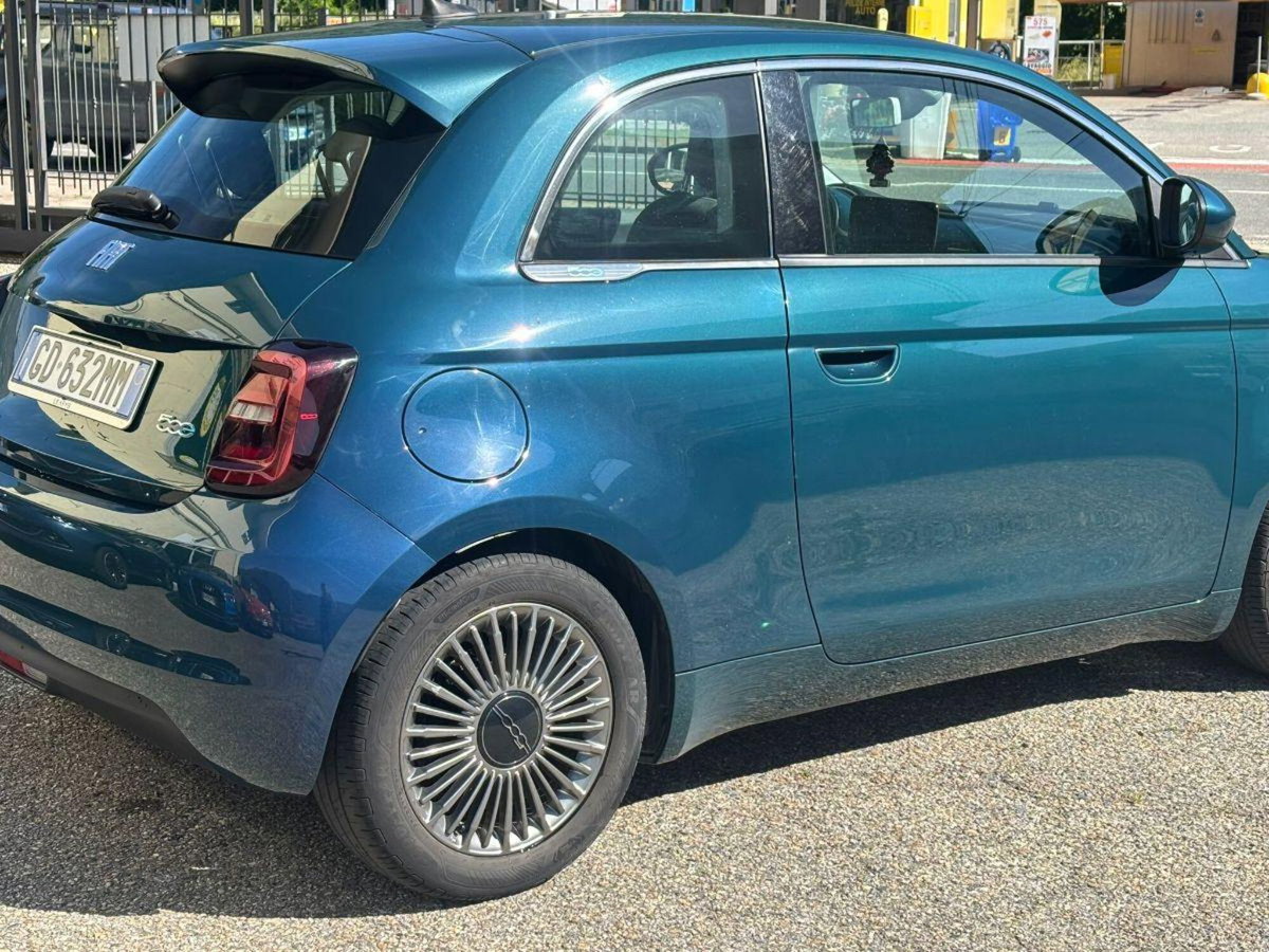 Fiat 500 Cabrio e Cabrio 42 kWh La Prima II (5)