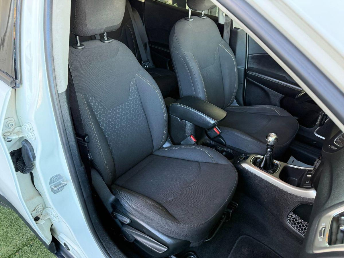 Jeep Compass 1.6 Multijet II 2WD Business (10)