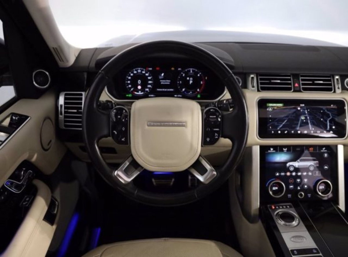 Land Rover Range Rover 3.0D l6 Autobiography (11)