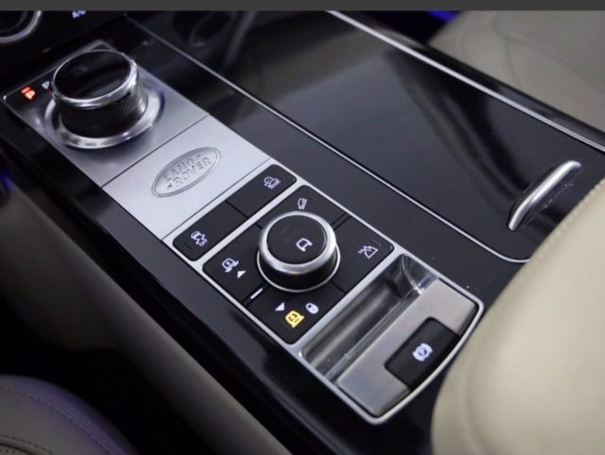 Land Rover Range Rover 3.0D l6 Autobiography (15)