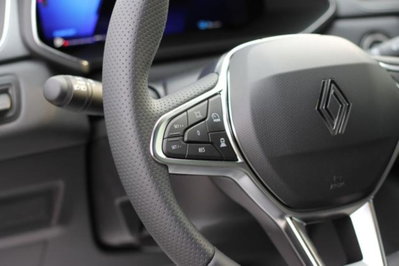 Renault Symbioz 1.6 full hybrid Techno 145cv auto (18)