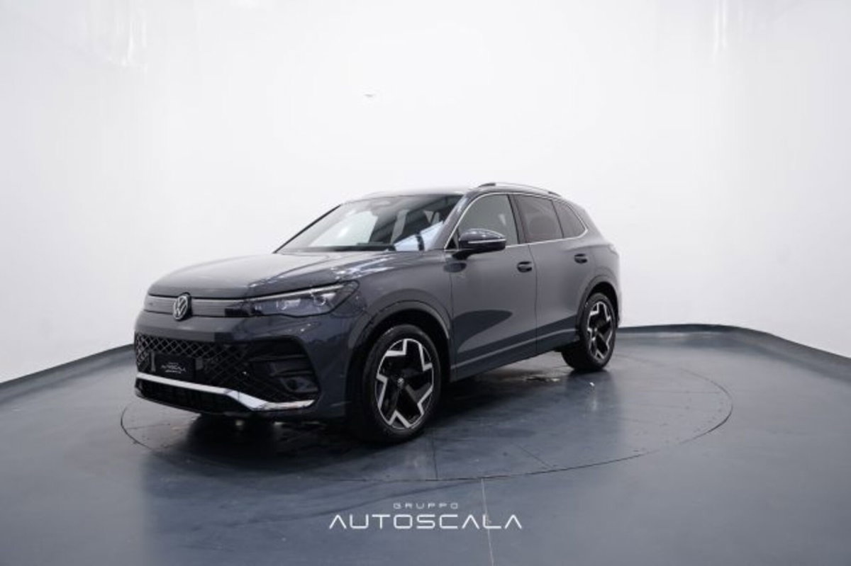 Volkswagen Tiguan 2.0 tdi R-Line 150cv dsg