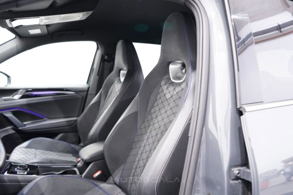Volkswagen Tiguan 2.0 tdi R-Line 150cv dsg (12)