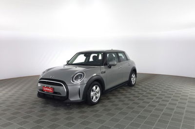 MINI Mini 1.5 Cooper Essential 5 porte usata