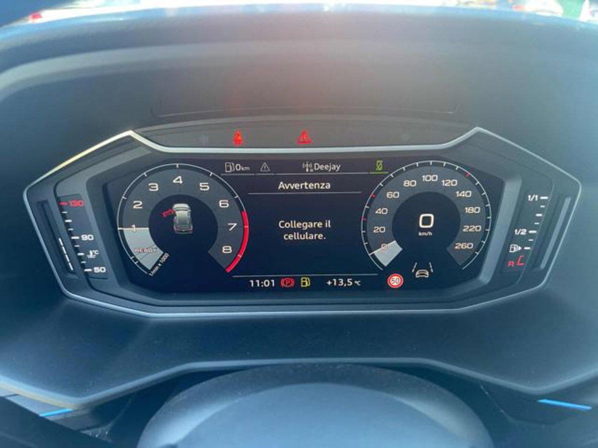 Audi A1 allstreet 30 1.0 tfsi Identity Contrast 116cv s tronic (9)