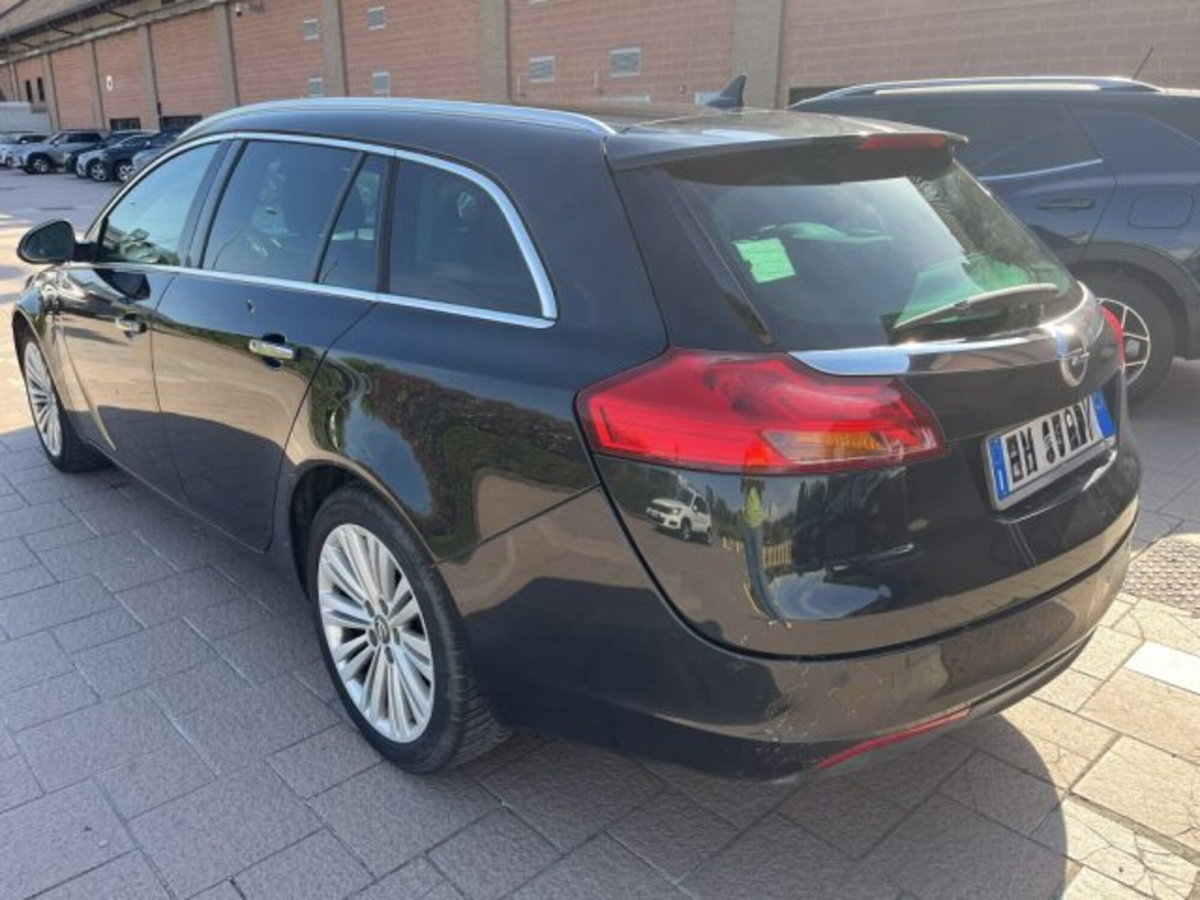 Opel Insignia Station Wagon CDTI 160CV Sports Cosmo (4)