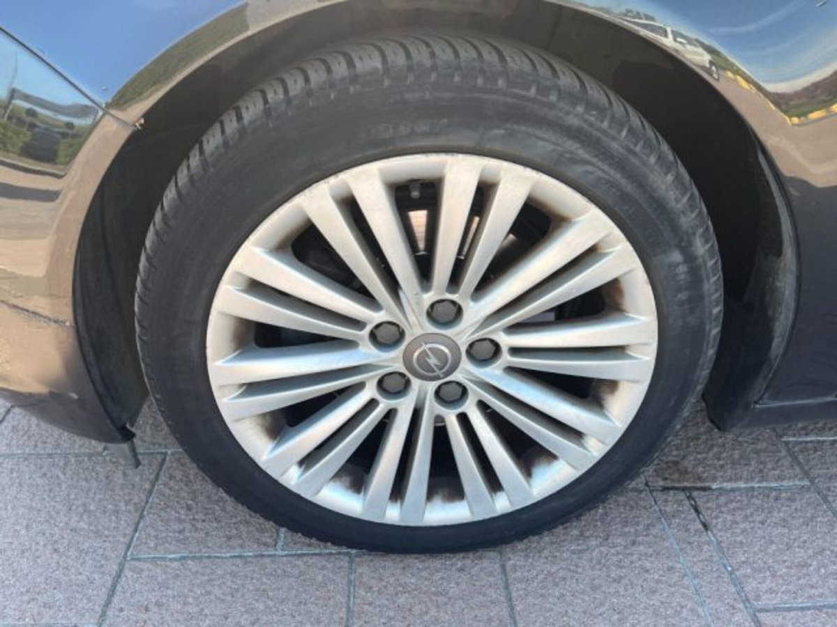 Opel Insignia Station Wagon CDTI 160CV Sports Cosmo (7)