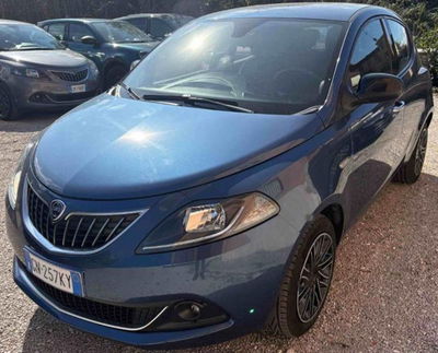 Lancia Ypsilon 1.0 FireFly 5 porte S&S Hybrid Gold Plus usata