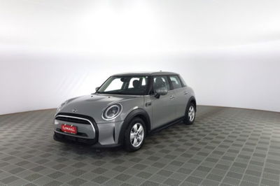 MINI Mini 1.5 Cooper Essential 5 porte usata