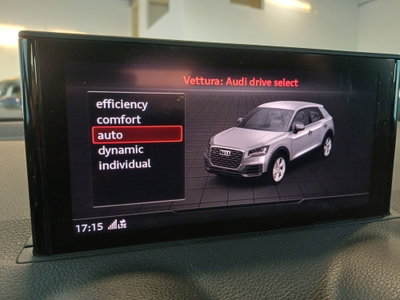 Audi Q2 Q2 35 TDI quattro S tronic Identity Black (18)