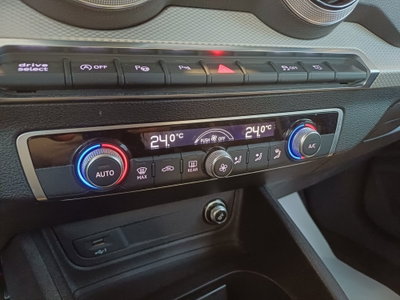 Audi Q2 Q2 35 TDI quattro S tronic Identity Black (19)