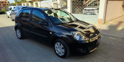 Ford Fiesta 1.4 TDCi 5p. Ambiente usata