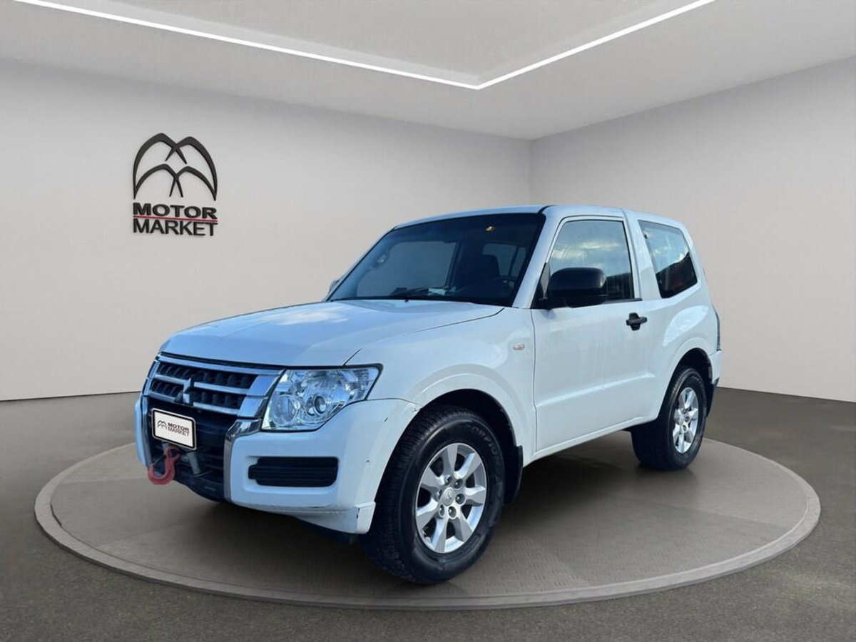 Mitsubishi Pajero 3.2 DI-D 16V aut. 3p. Tender DPF