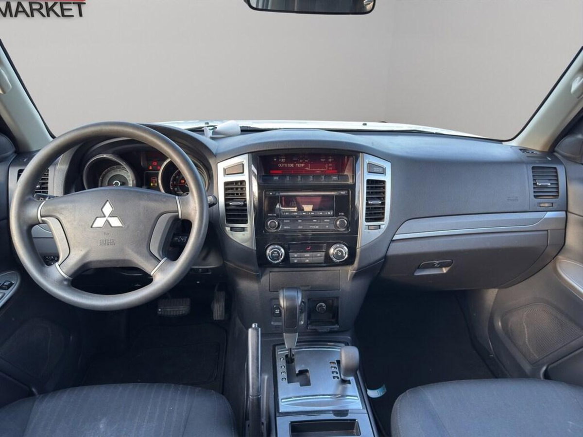 Mitsubishi Pajero 3.2 DI-D 16V aut. 3p. Tender DPF (13)