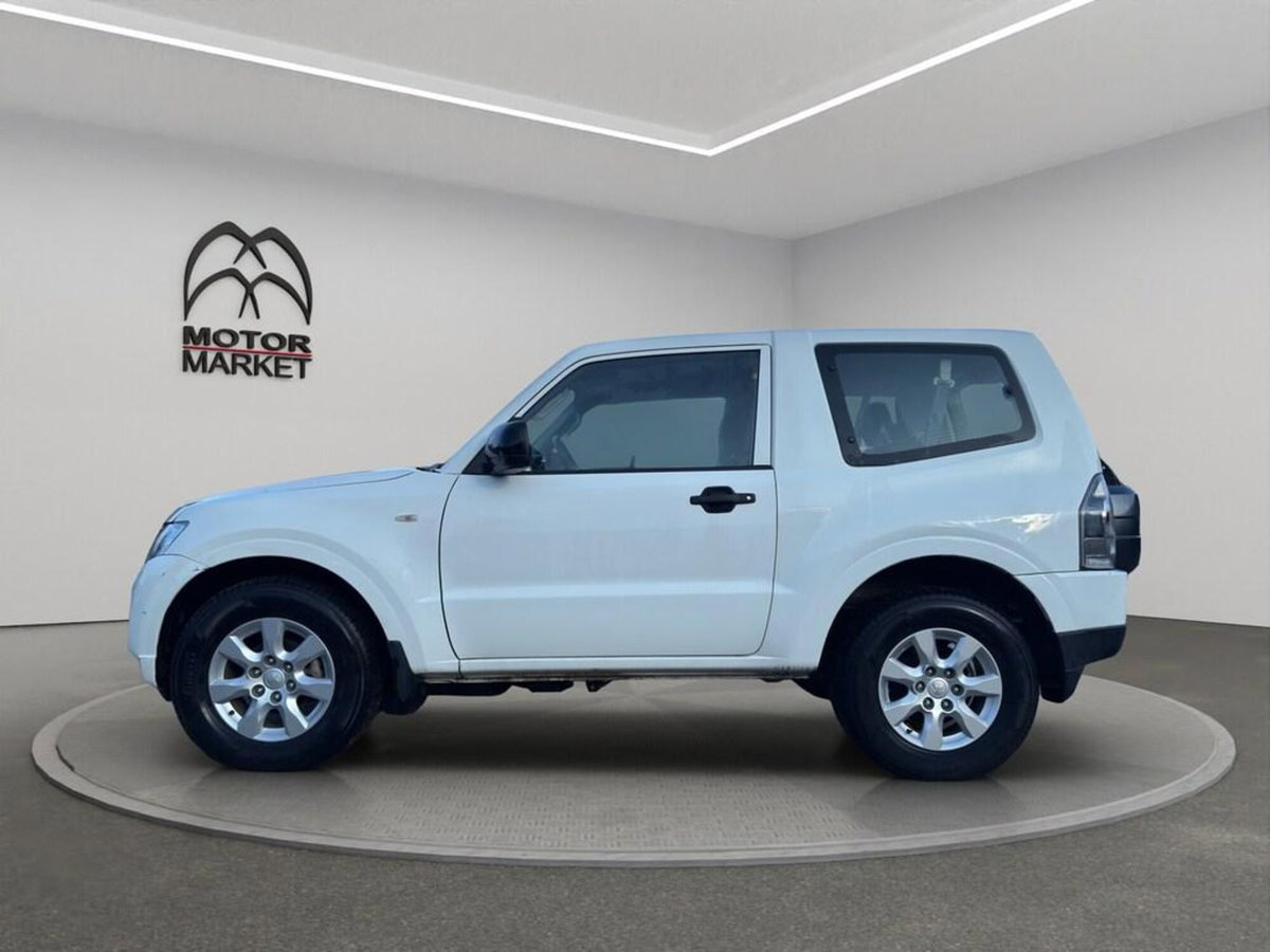Mitsubishi Pajero 3.2 DI-D 16V aut. 3p. Tender DPF (5)