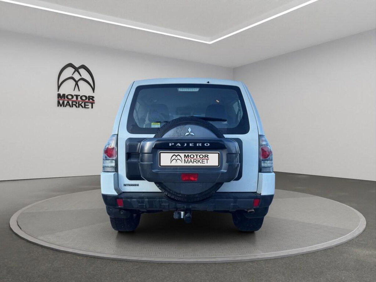 Mitsubishi Pajero 3.2 DI-D 16V aut. 3p. Tender DPF (6)