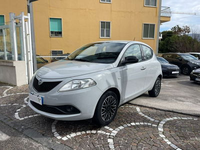 Lancia Ypsilon 1.2 69 CV 5 porte GPL Ecochic Gold usata